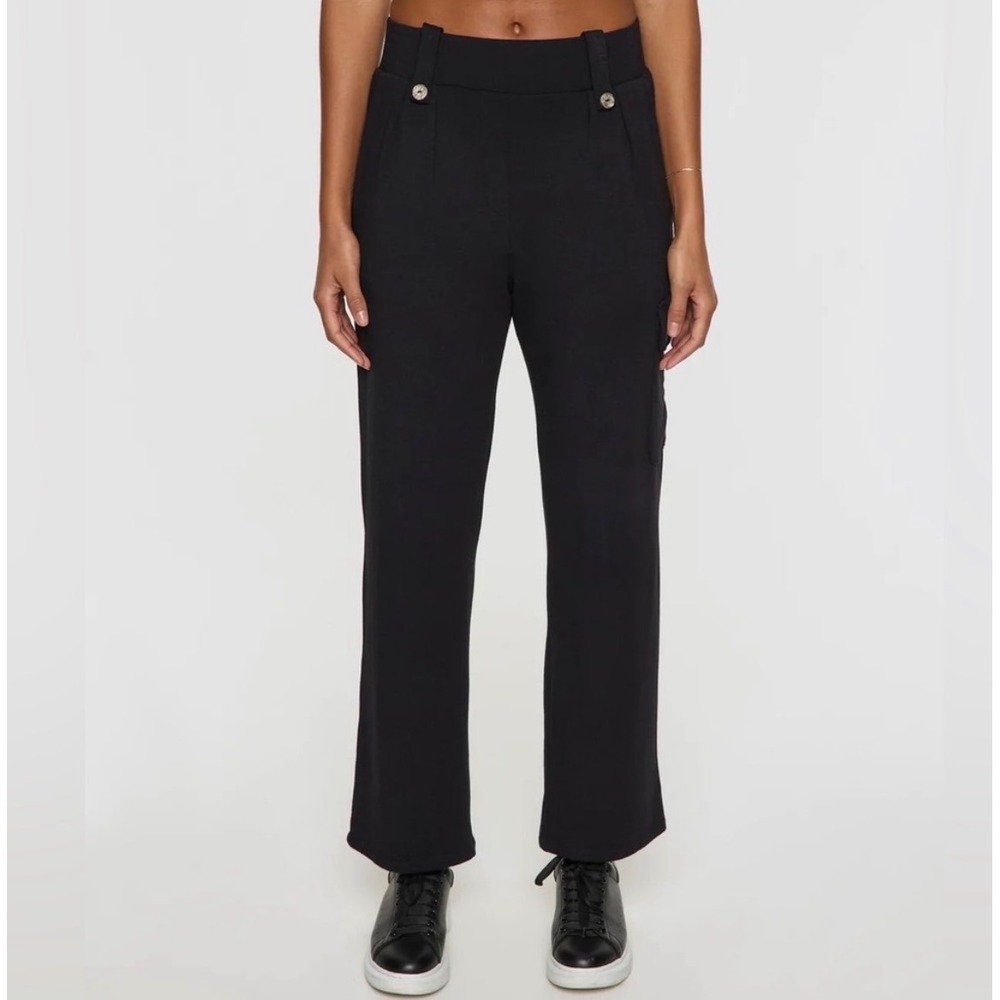 Bleusalt Black Cargo Style Pleated Straight‎ Leg Pants Size 4 (XL)